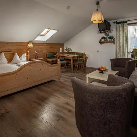 Graznhof Und Otel *